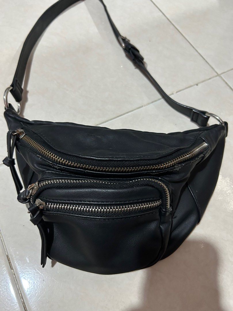 Waist bag sales wanita stradivarius