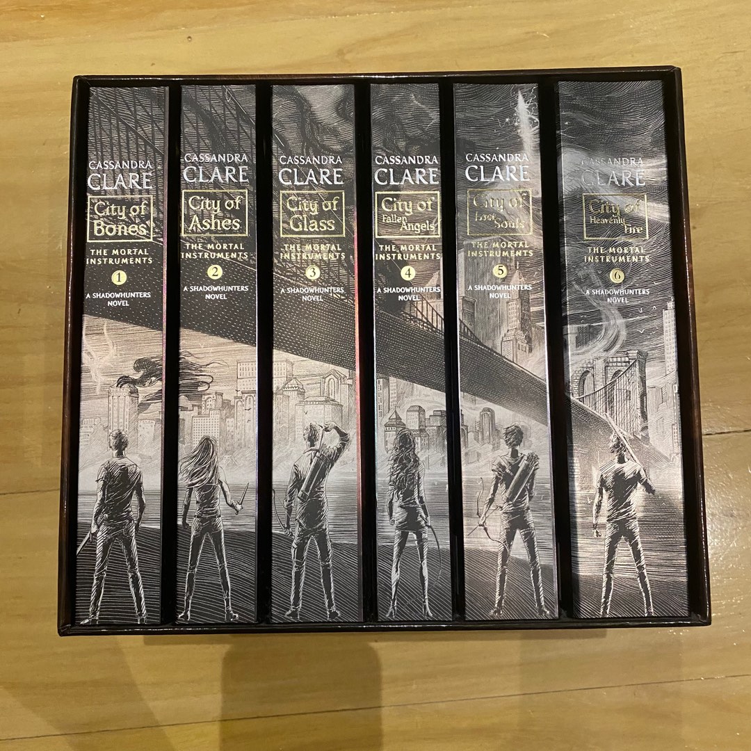 Set 7 Books Collection Mortal Instruments Series