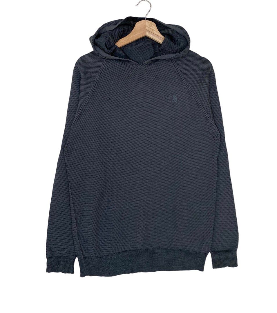 THE NORTH FACE GLOBE PULLOVER HOODIE Women s Fashion Coats