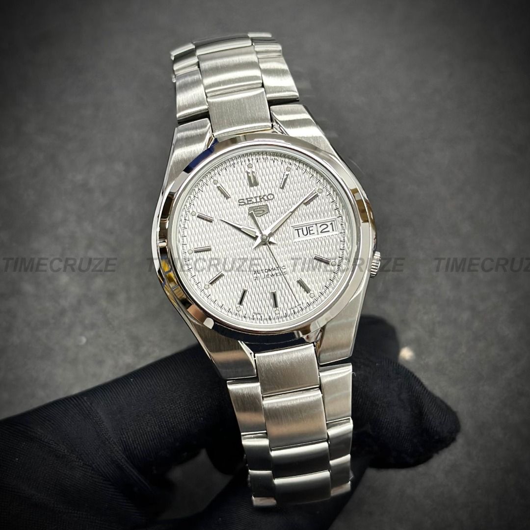Time Cruze Seiko 5 SNK601K1 Automatic Stainless Steel Silver White Textured Dial Men Watch SNK601