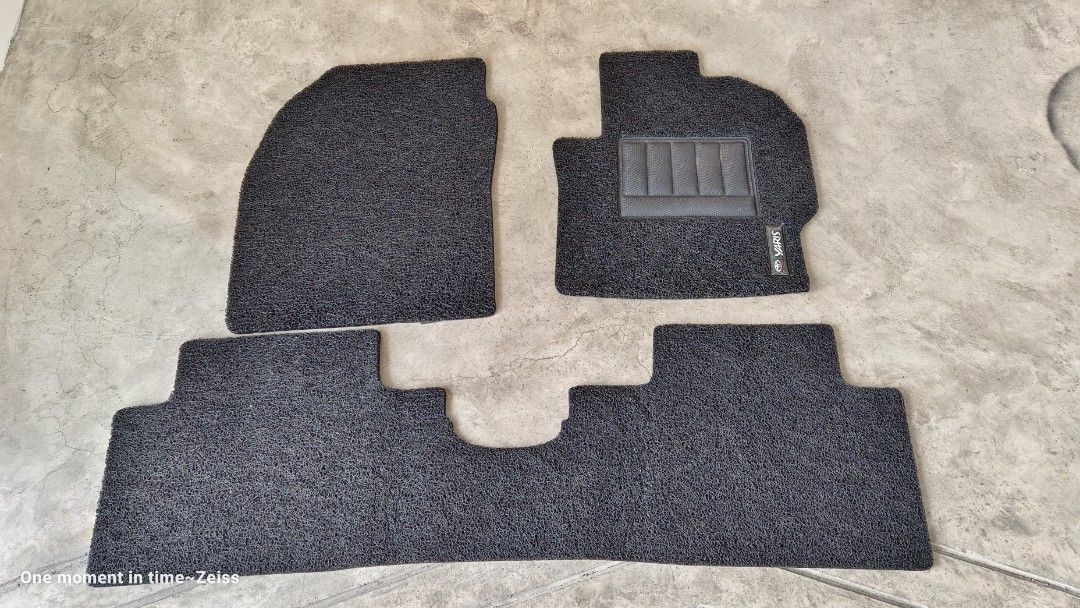 Toyota yaris cross car mat, Car Accessories, Accessories on Carousell