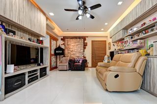 Undervalued Property with spacious layout for grab now!!!