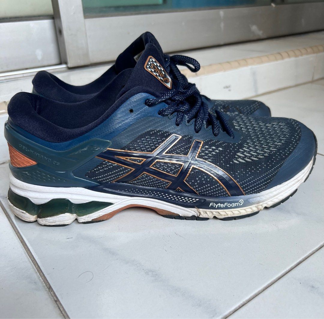 Used asics running sales shoes