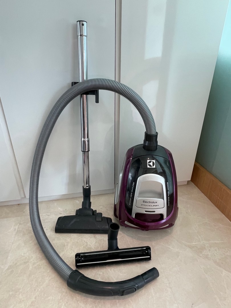 Vacuum Cleaner, Tv & Home Appliances, Vacuum Cleaner & Housekeeping On 