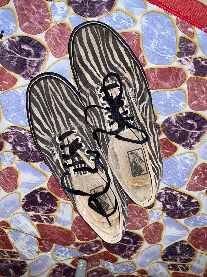 Vans outlet authentic zebra