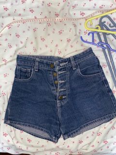 (Category: ) located in . Submitted by oogs78 (Listing ID 1245135966, Image 1). Description: .
