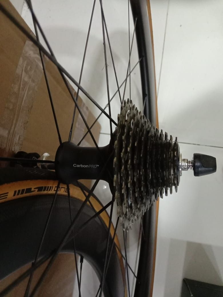 Vuelta carbon pro v3 top