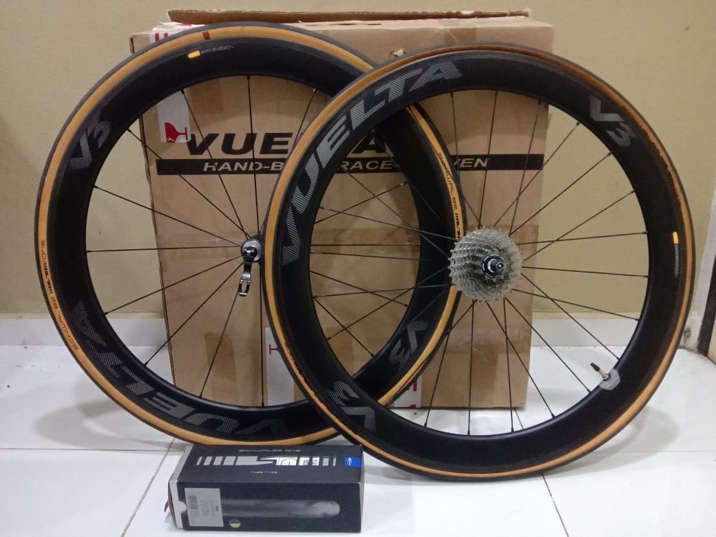 Vuelta carbon wheels 2025