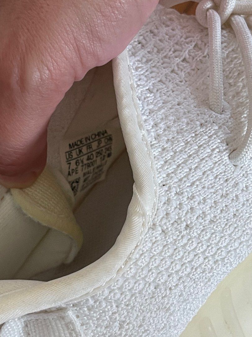White yeezys best sale size 7