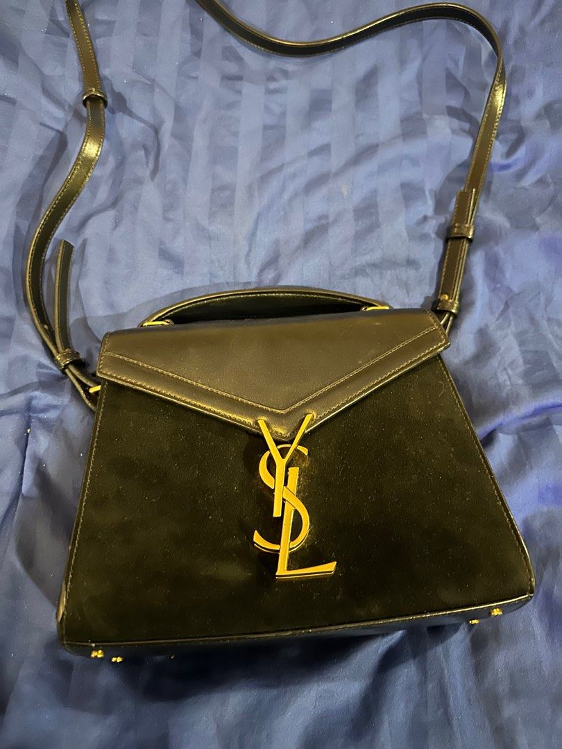 Ysl Men / women Sling Bag (Category: Belt bags, Clutches and Pouches) located in Lipa City. Submitted by binx20 (Listing ID 1245120825, Image 1). Description: 100% Authentic Ysl men or women sling bag clean inside few rubs in the sides due to storage but in good condition. Bought in japan. .