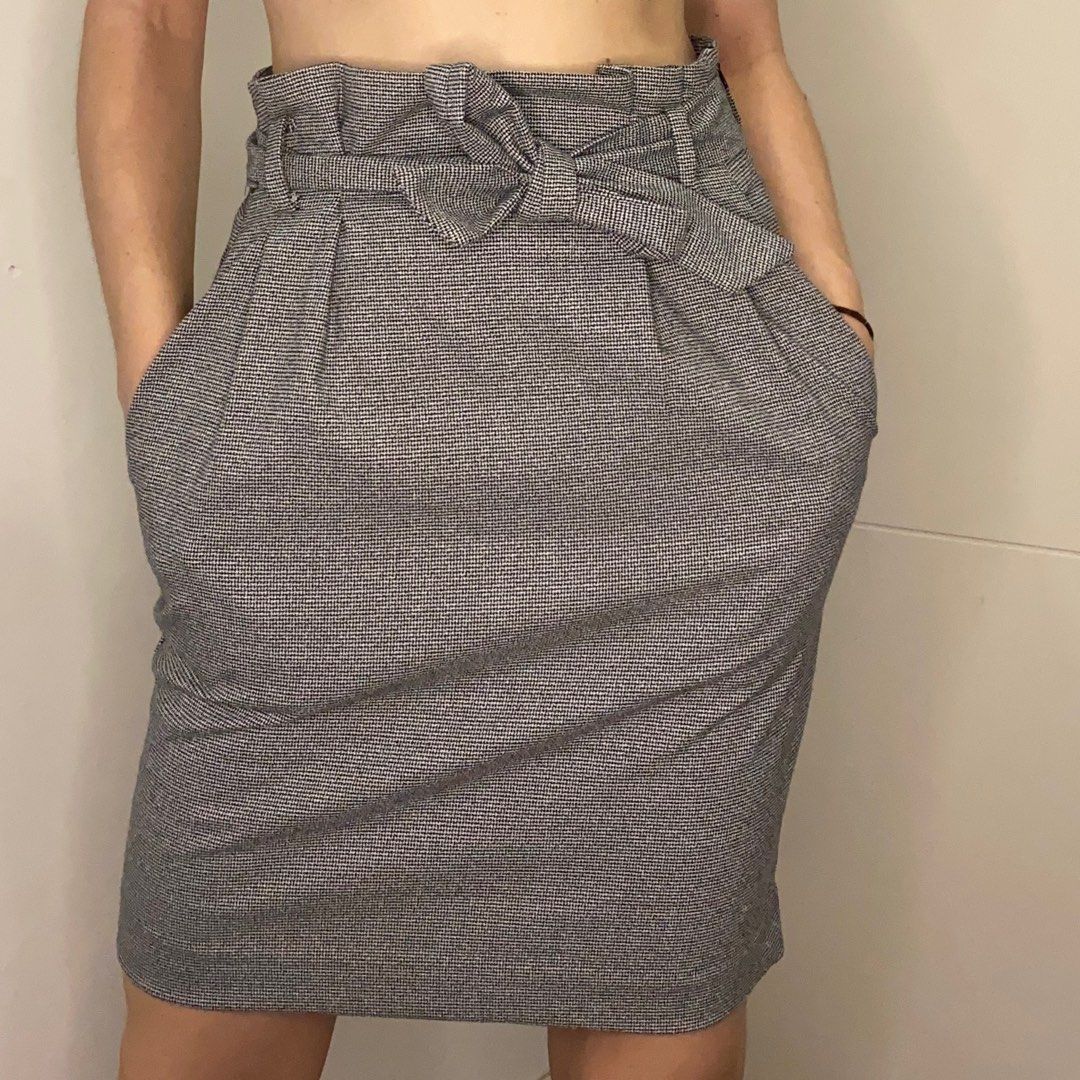 Zara Skirt Office style Grey knee length checkered Women s Fashion Bottoms Skirts on Carousell