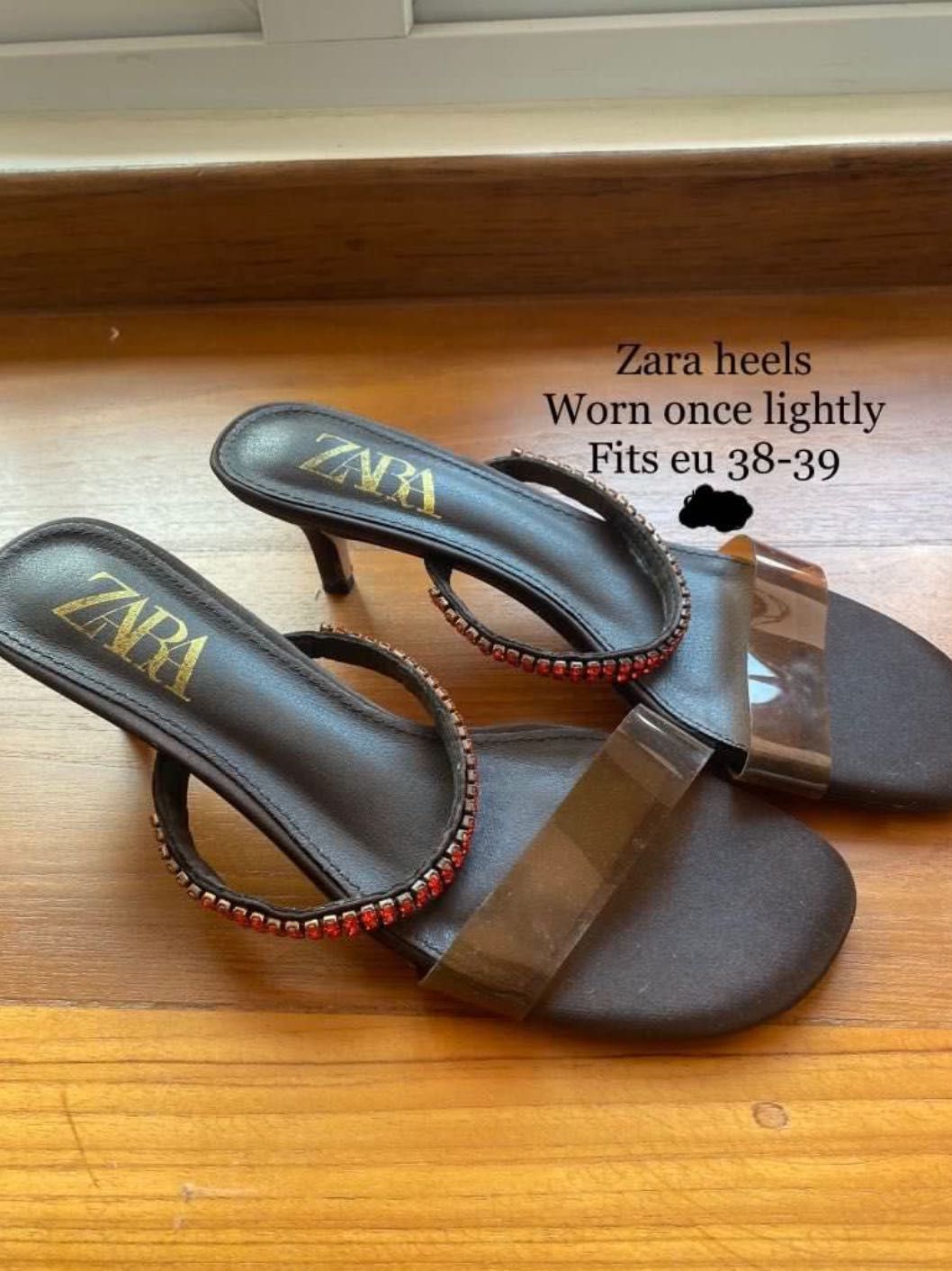 2 heels Size 38 40