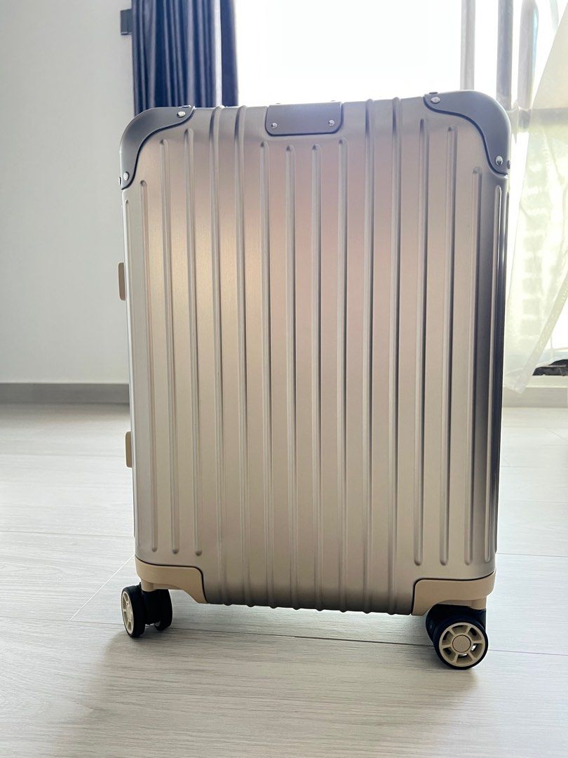Rimowa Original Classic Luggage 55x40x23 cm