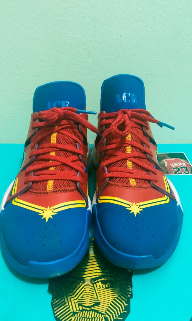 Captain marvel basketball shoes store