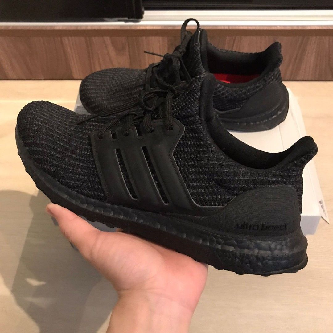 Triple black deals ultraboost