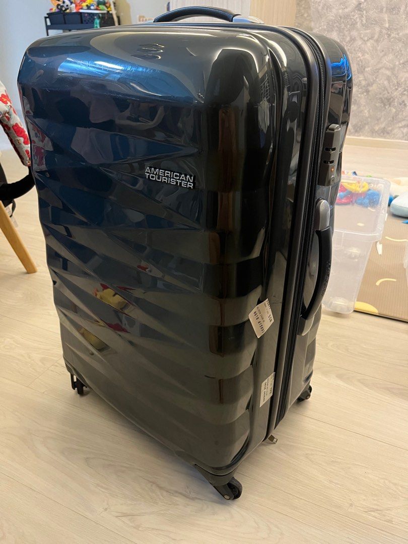 American Tourister 26 Inch Luggage
