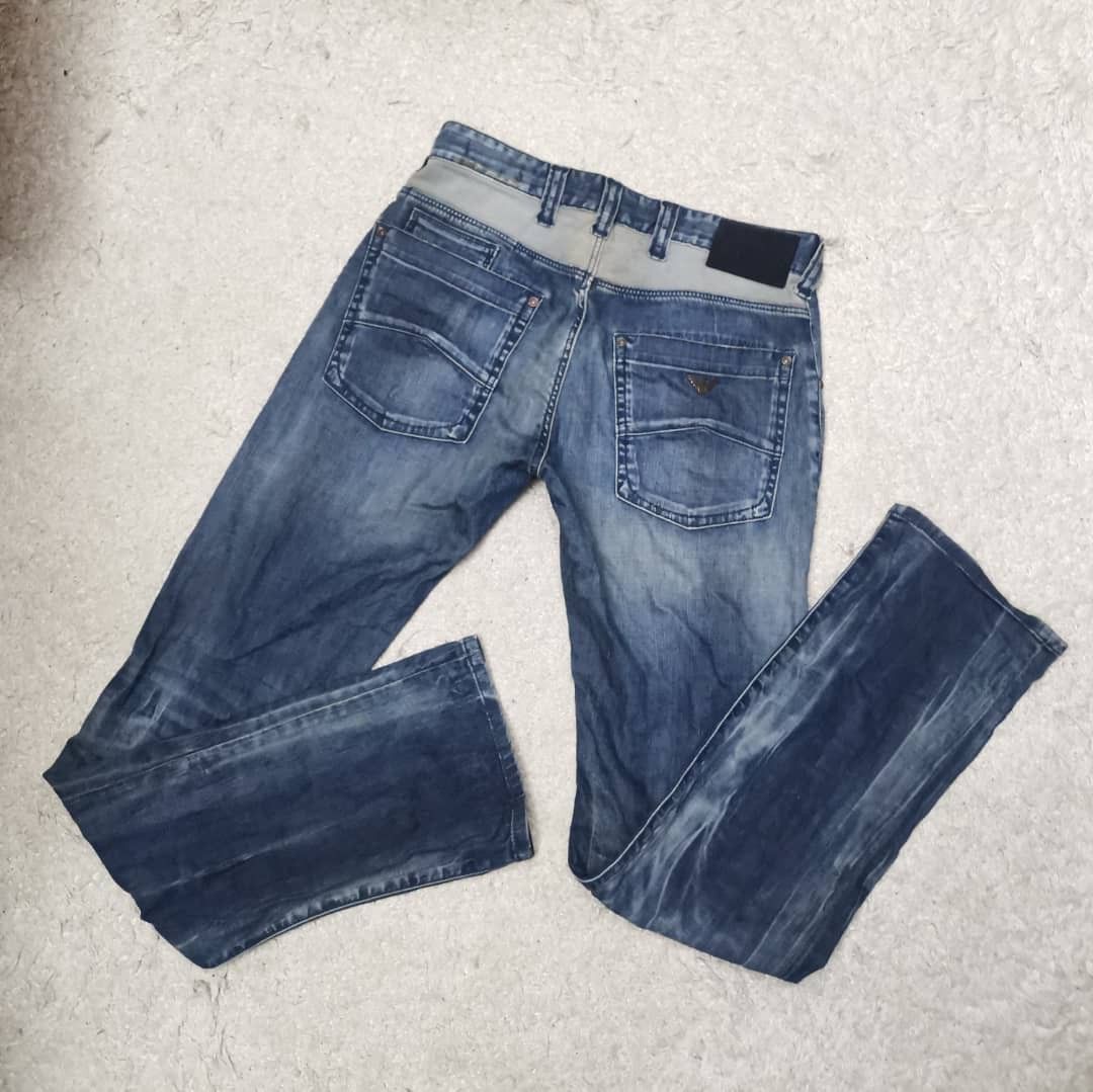 Armani j08 2025