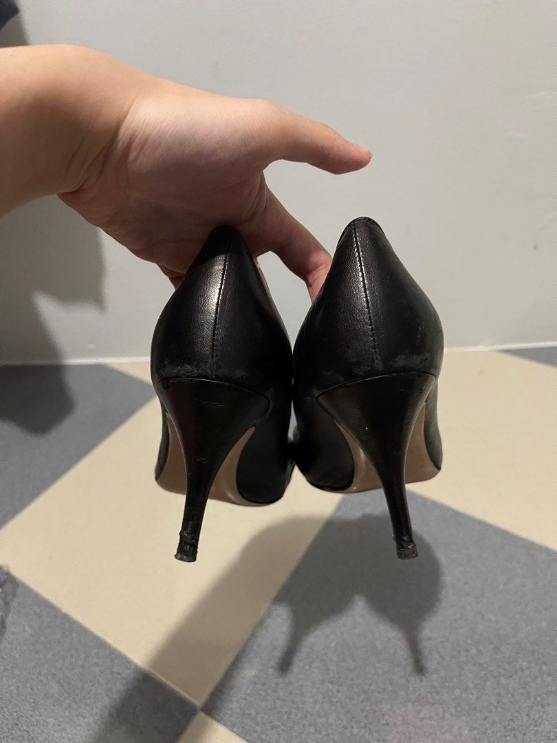 Authentic cheapest Salvatore Ferragamo Black leather heels size