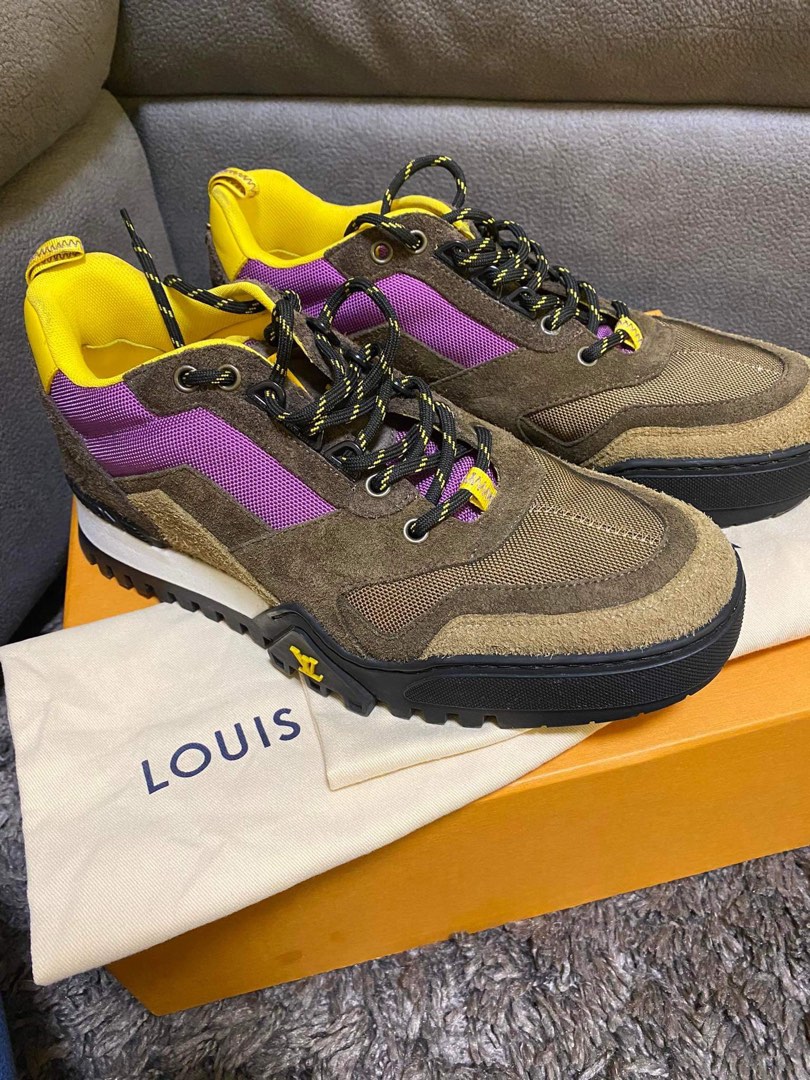 Lv hiking sneaker store
