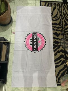 (Category: ) located in . Submitted by betchayboutique2 (Listing ID 1245308547, Image 1). Description: .