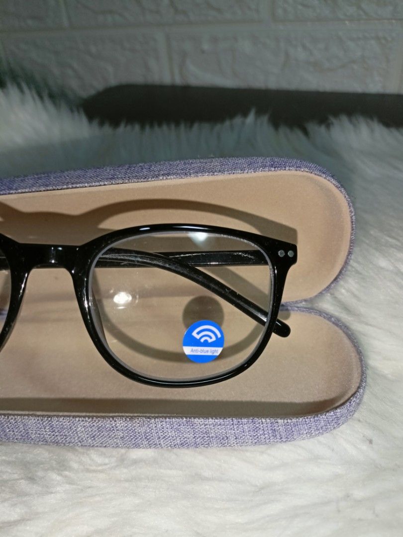 Black Eyeglasses - Anti-Blue Light (Category: Sunglasses & Eyewear) located in Taguig. Submitted by qwer123ave (Listing ID 1245319163, Image 3). Description: Brand new.