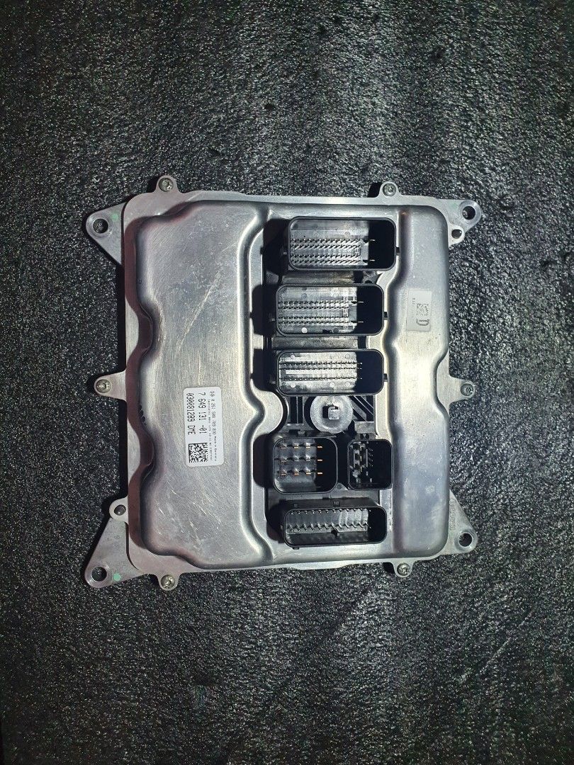 BMW F30 N20 DME ECU, Everything Else, Others on Carousell