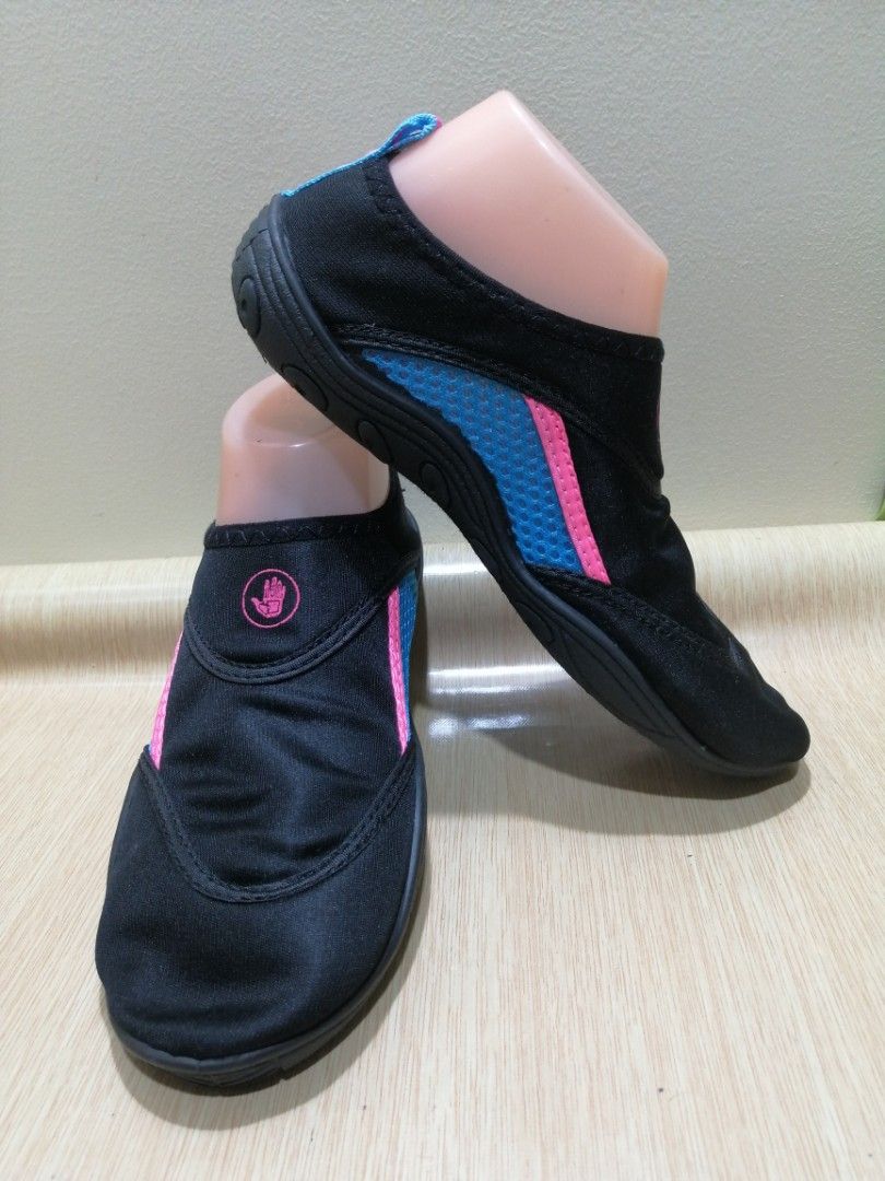 Womens water shoes size sale 7