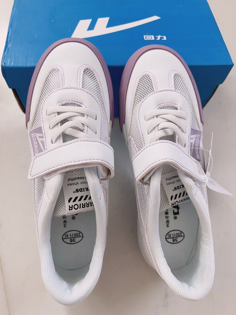 White sports shoes under hotsell 1
