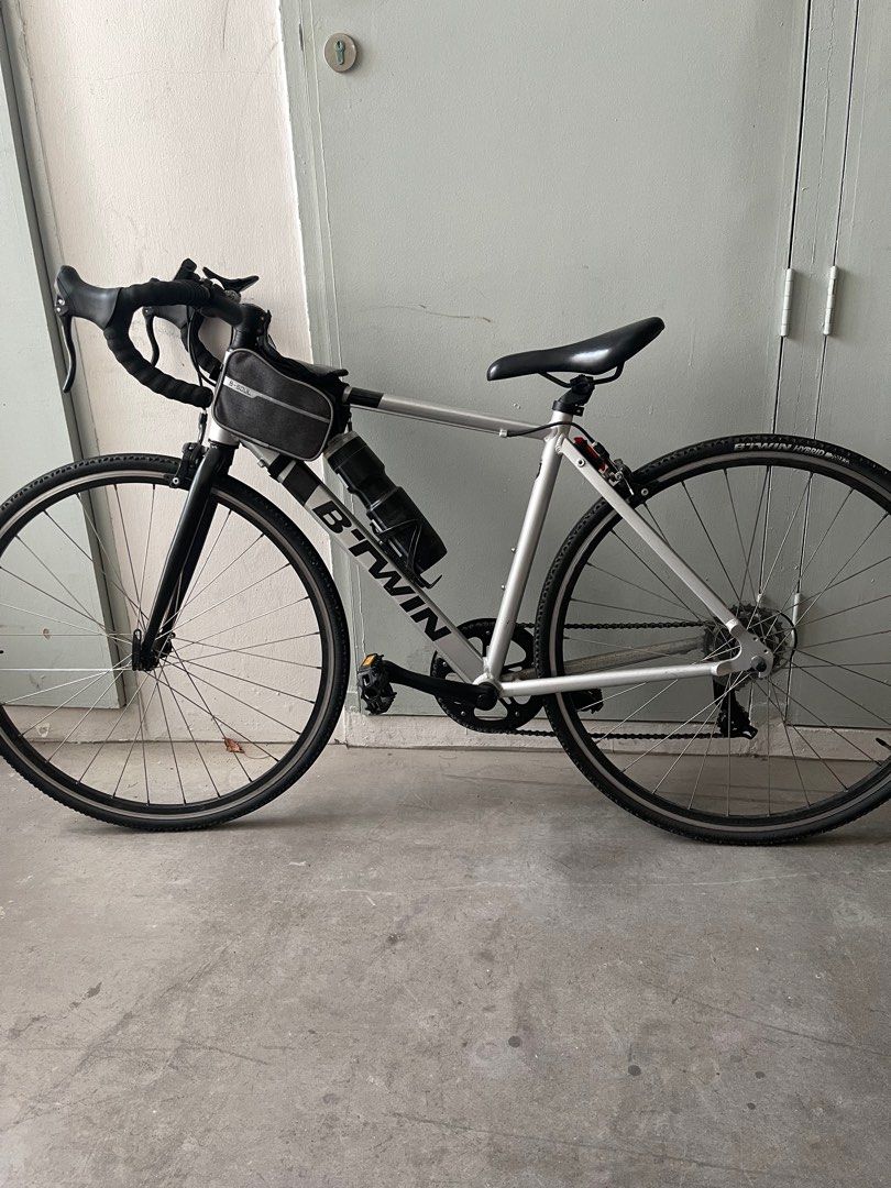 Tri Ban R100 BTWIN Triban 100 Road Bike, Sports Equipment, Bicycles & Parts ...
