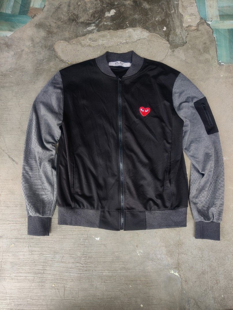 Comme des garcons play bomber jacket 2025