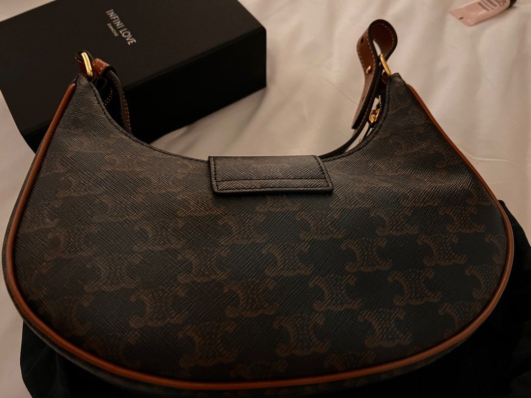 Celine borsa 腋下包Blackpink Lisa 代言同款袋, 名牌, 手袋及銀包