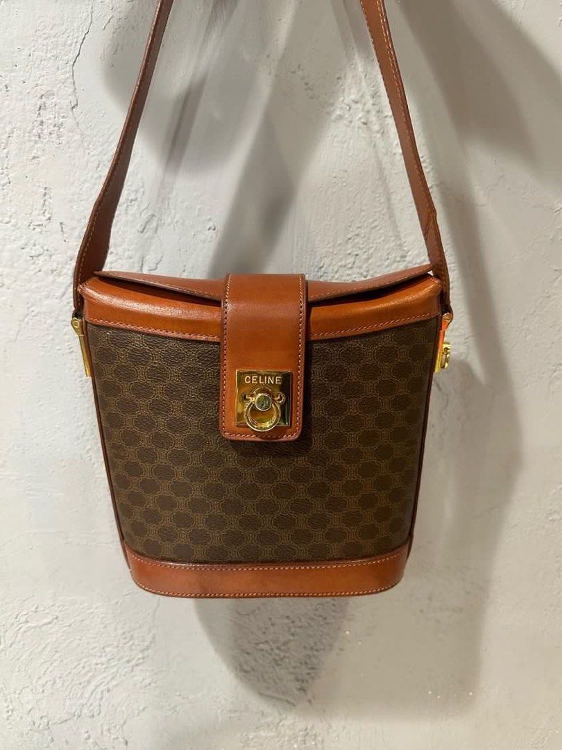 Celine clasp shoulder bag hotsell