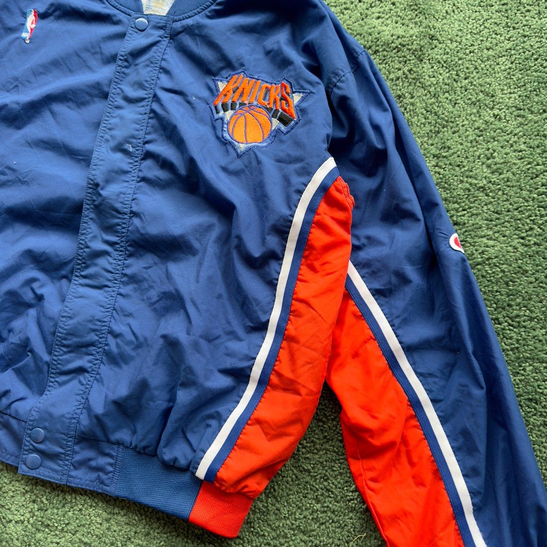 Vintage 80s/90s Champion New York Knicks NBA Sweatshirt, Men's Fashion,  Coats, Jackets and Outerwear on Carousell