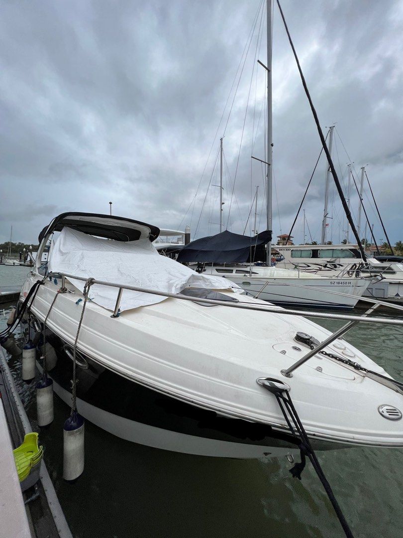 charter-service-on-a-yacht-cabin-cruiser-boat-lifestyle-services