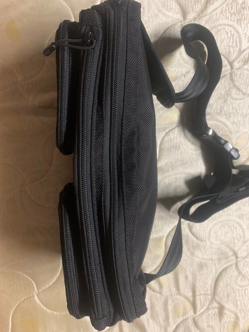Chrome Industries Waist Bag, Men's Fashion, Bags, Belt bags, Clutches and Pouches on Carousell