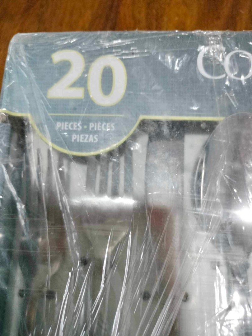 Corelle Coordinates 20pc Flatware Set on Carousell