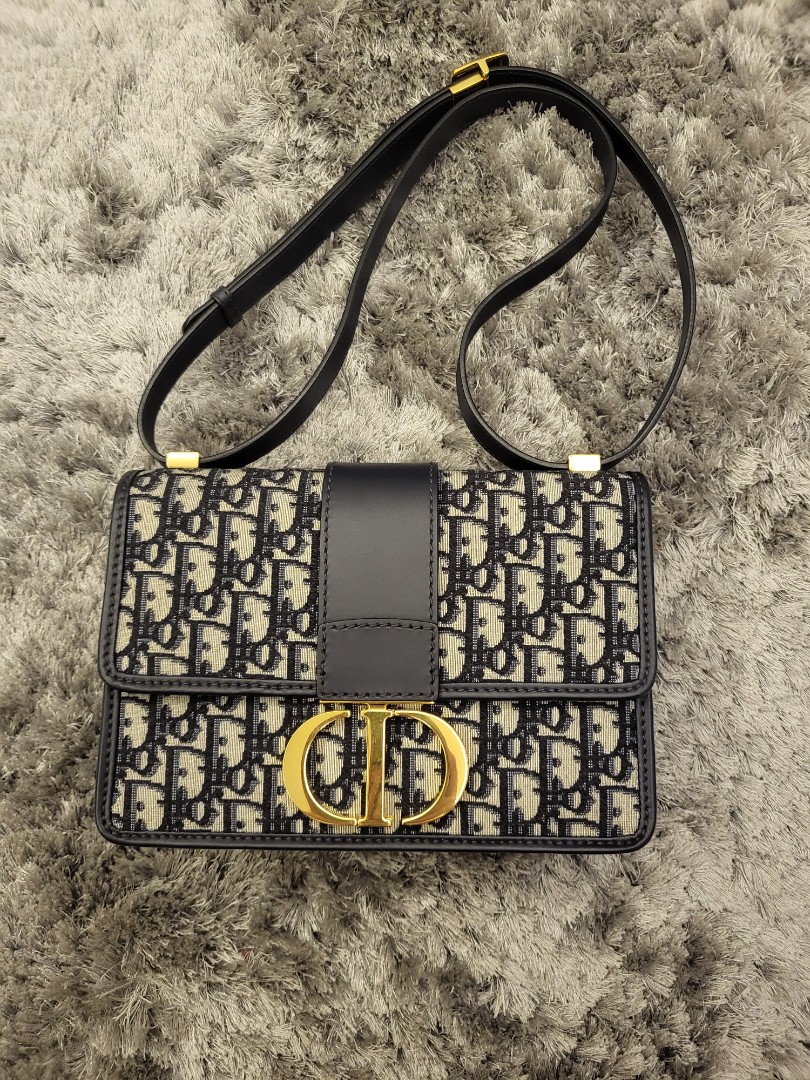 Dior 30 Montaigne Box Bag, Women's Fashion, Bags & Wallets, Cross-body Bags  on Carousell