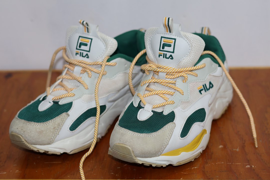 Fila Ray Tracer Men s Fashion Footwear Sneakers on Carousell