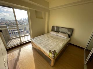 For RENT: Fully Furnished Studio at Brixton Place Weston with Parking