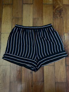 (Category: ) located in . Submitted by chicnuggies (Listing ID 1245256352, Image 1). Description: .