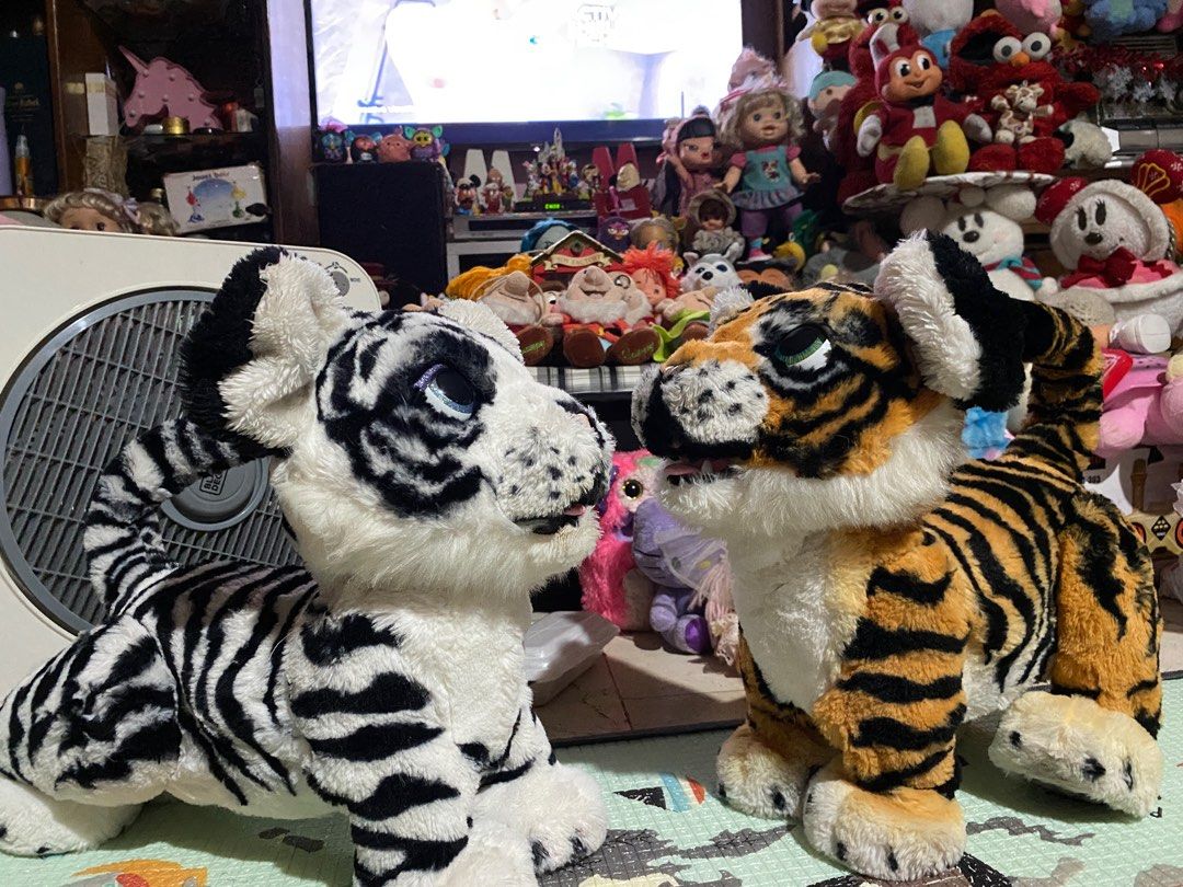 Furreal tiger white store