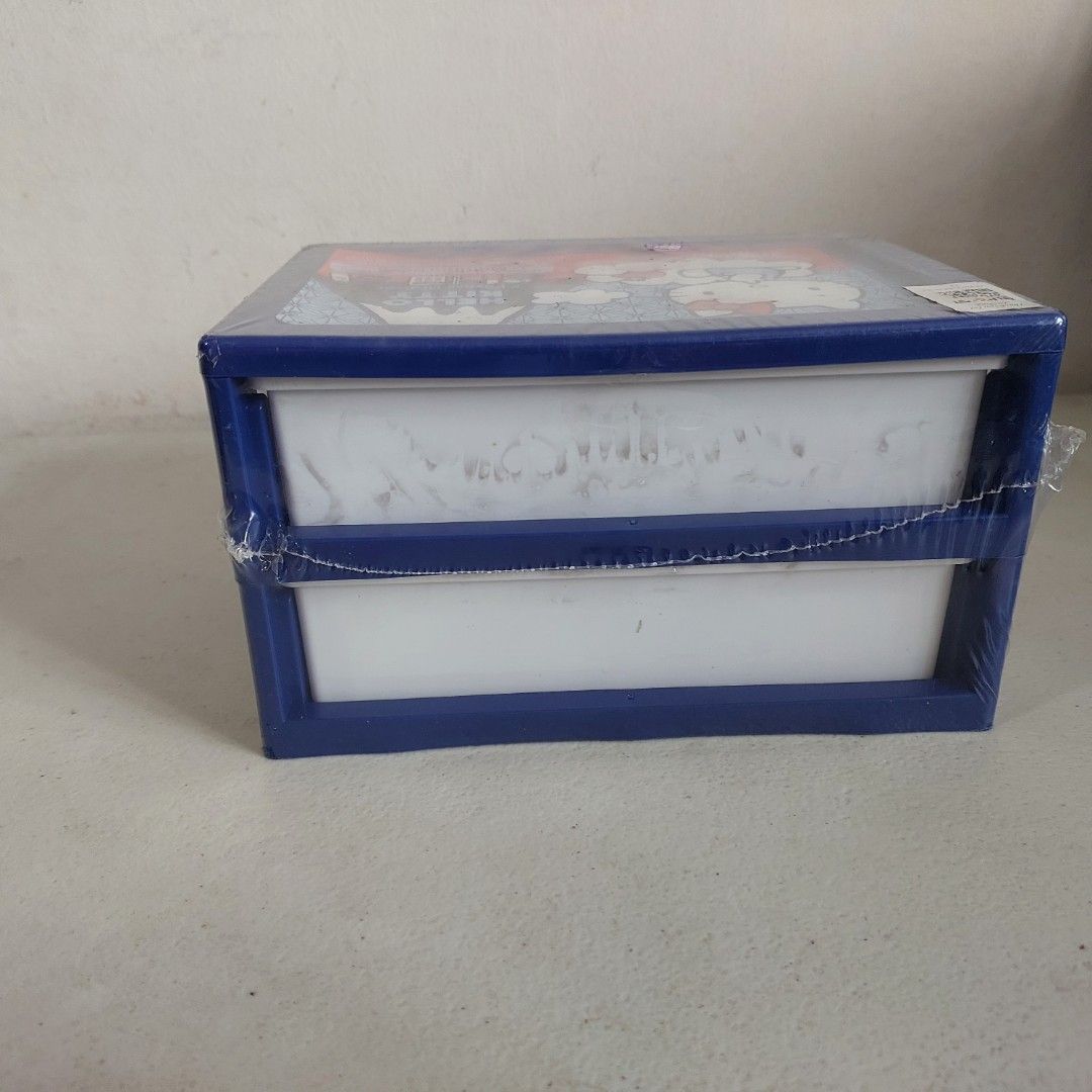 [GFS] Hello Kitty Mini Drawer (Category: Storage Boxes & Baskets) located in Manila. Submitted by greatfindstuff (Listing ID 1245295508, Image 3). Description: 🇯🇵Brand New and sealed Hello Kitty Sanrio Mini Drawer Measurement: Lenght : 7.25 inches Width: 5.25 inches Height: 4.25 inches 📌ISSUE: last picture, yun may red mark, may crack/basag/laslas minimal pwedeng tapalan or dikitan 🚚 Lalamove/Grab/Toktok Pick up 💰Gcash/BPI/Cash on Pick up 📌