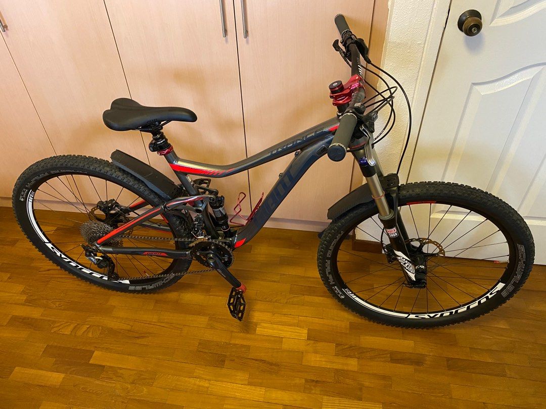 Giant Trance 2 M 27.5 Sports Equipment Bicycles Parts