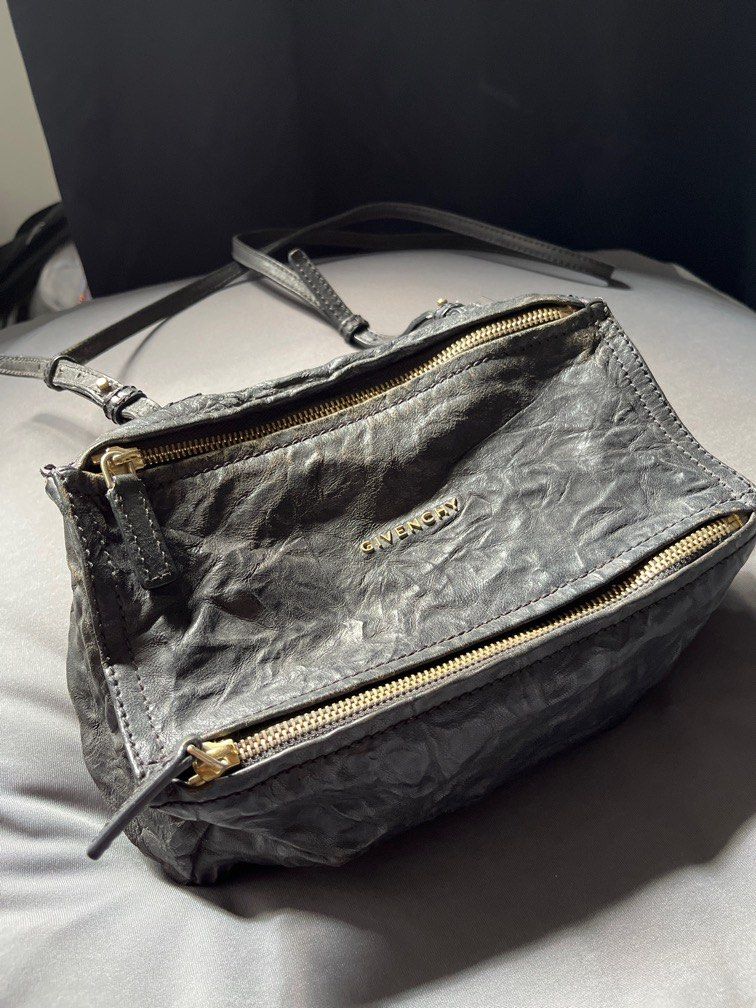 Givenchy pandora mini sales pepe crossbody bag