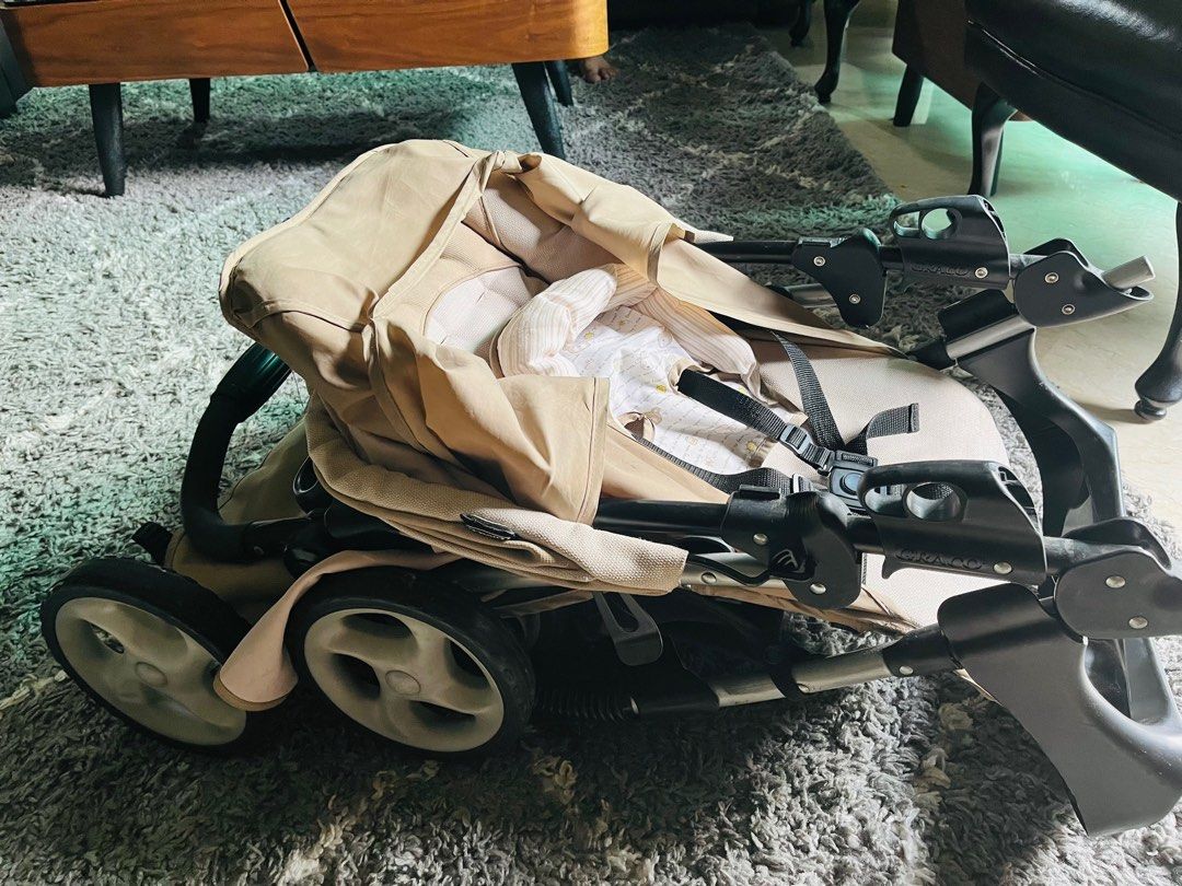 Graco stroller with mosquito net foldable very sturdy