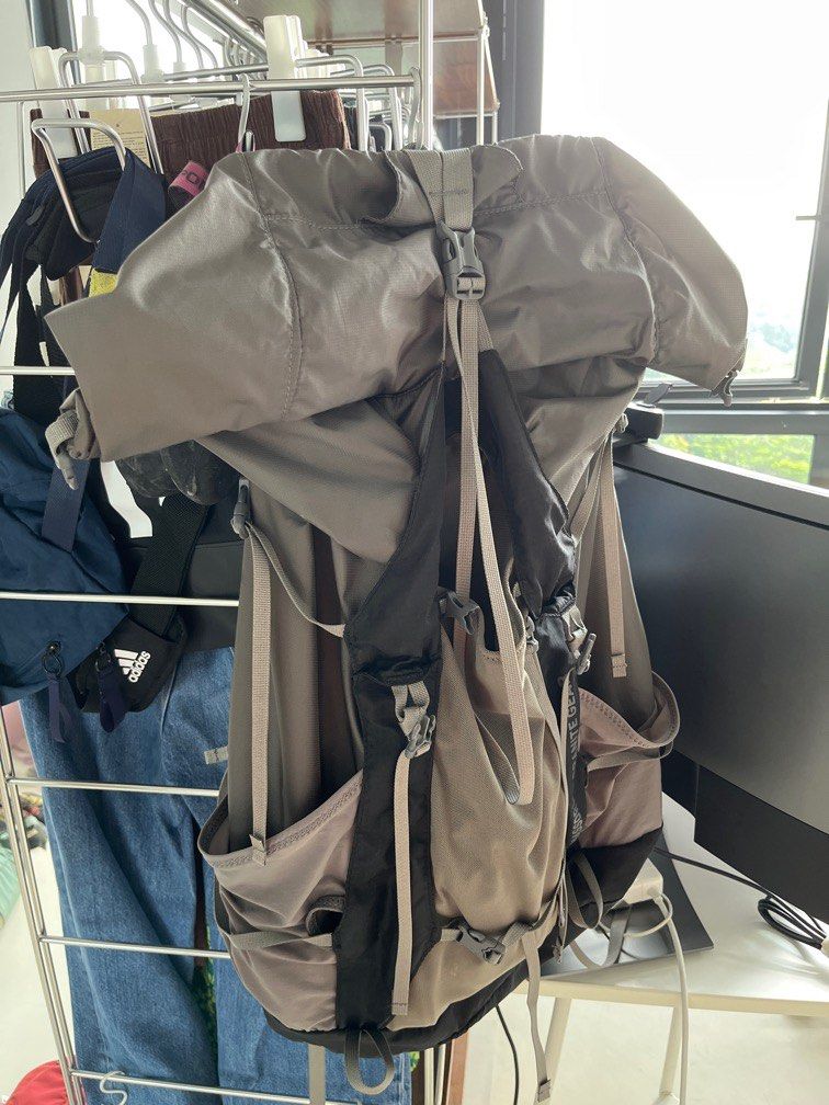Granite Gear x Massdrop Crown 60L Sports Equipment Hiking Camping on Carousell
