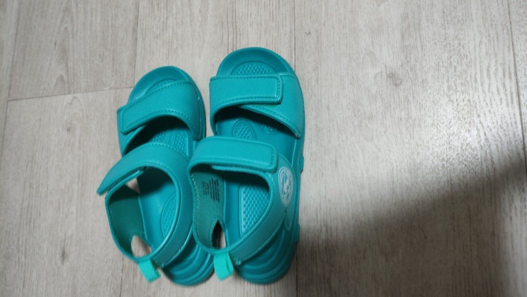 H and m kids discount sandals