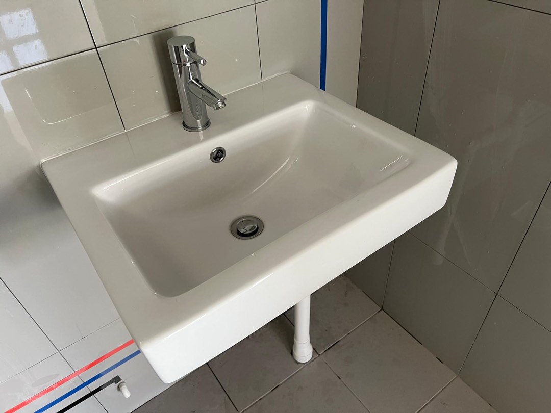 HDB BTO BATHROOM BASIN, Furniture & Home Living, Bathroom & Kitchen