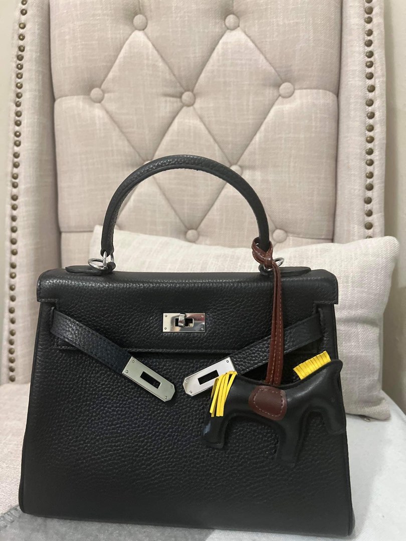 Hermes kelly deals black 28