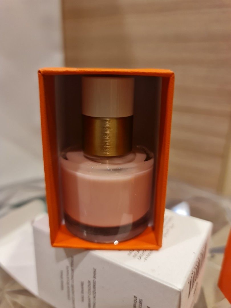 Hermes 03 Rose Coquille Les Mains Hermès Nail Polish 15ml